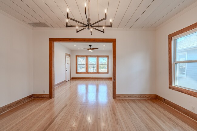 Building Photo - 6706 Fisher Rd