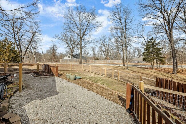 Building Photo - 1 Amesbury Dr