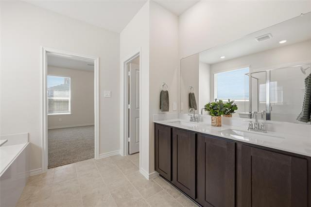 Building Photo - 105 Rita Dr