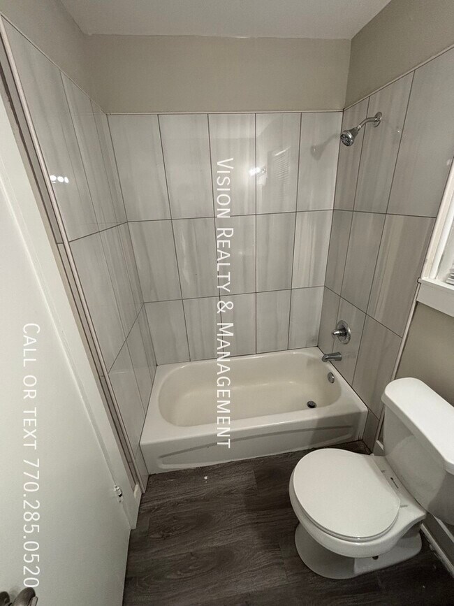 Building Photo - 3608 Sir Michael Dr