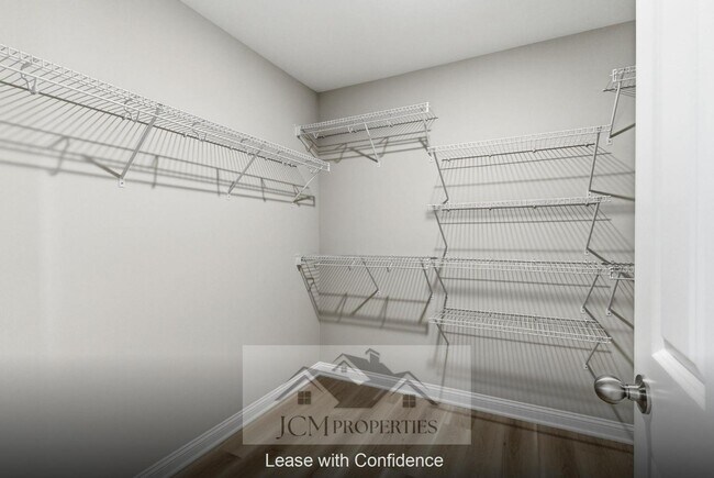 Building Photo - 112 Lambert Fld