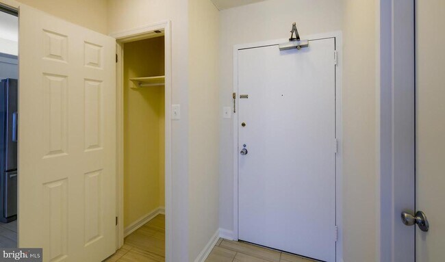 Building Photo - 4515 Willard Ave