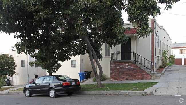 Building Photo - 1421 Sutherland St