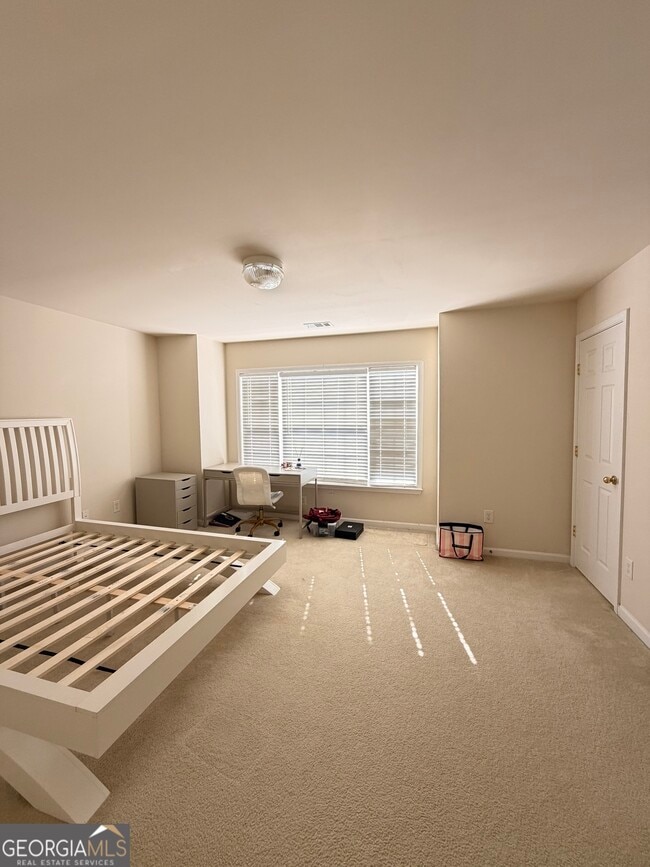 Building Photo - 6115 Deluna Way