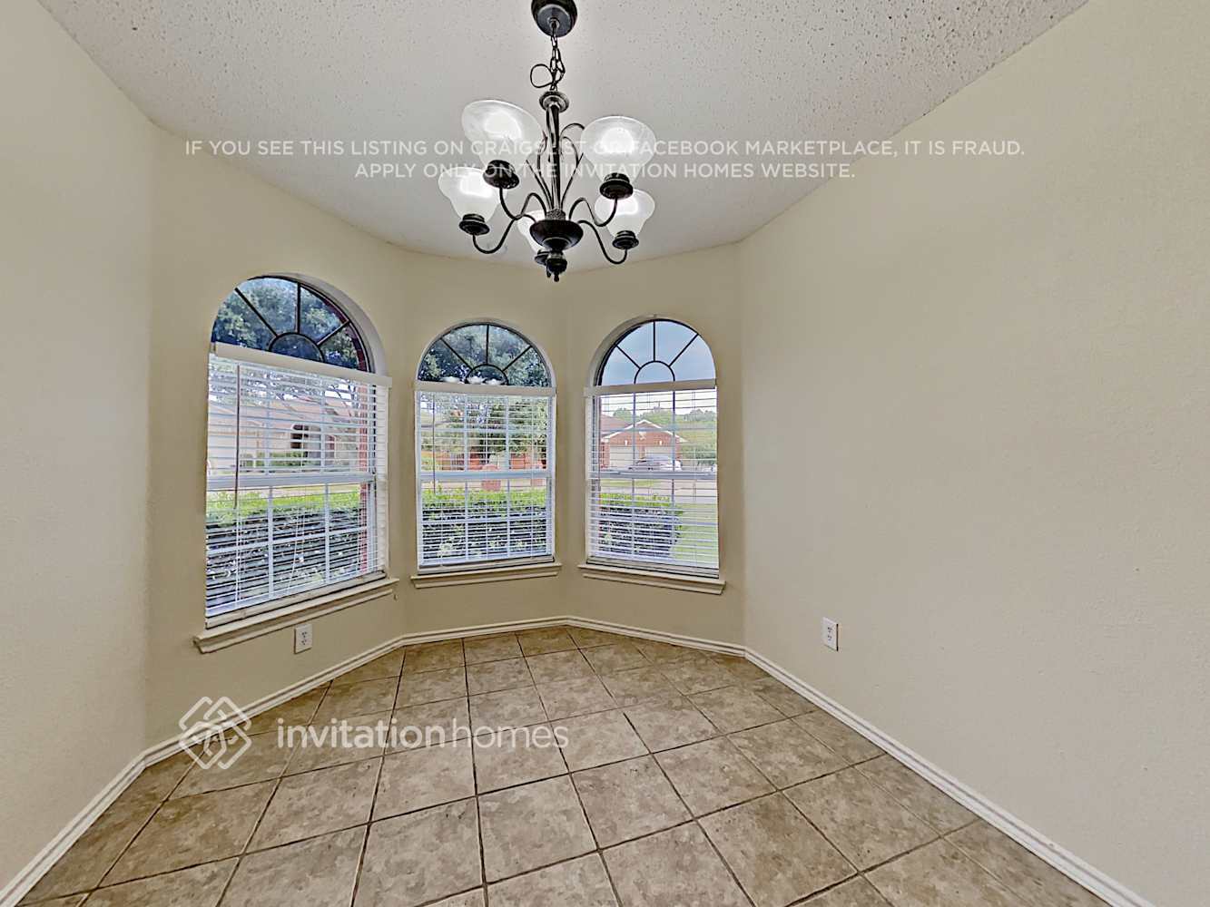 Building Photo - 1001 Ridgecrest Dr
