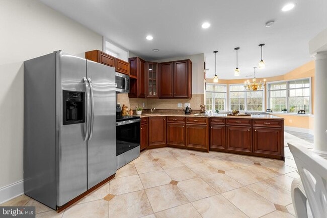 Building Photo - 43176 Tall Pines Ct