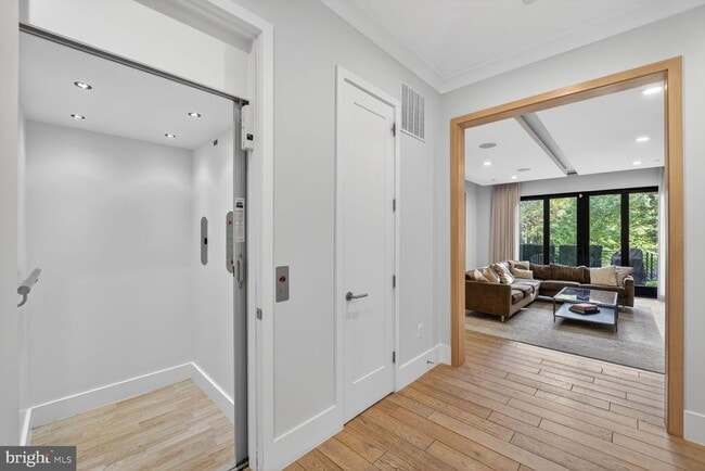 Building Photo - 5310 Dorsett Pl NW