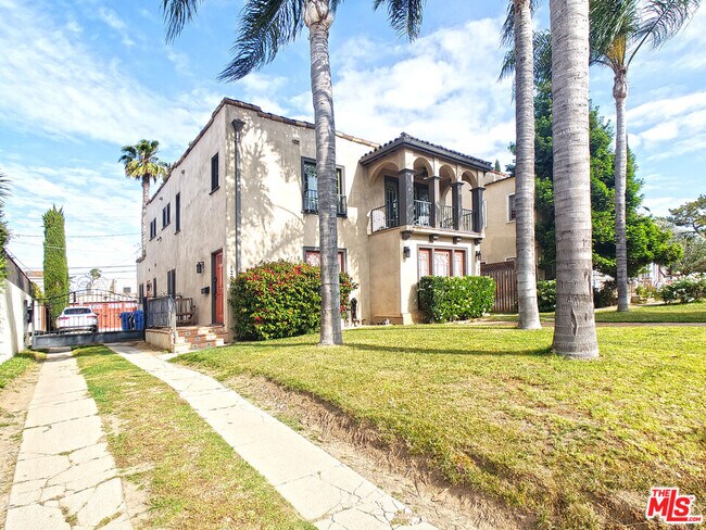 Building Photo - 1206 S Longwood Ave