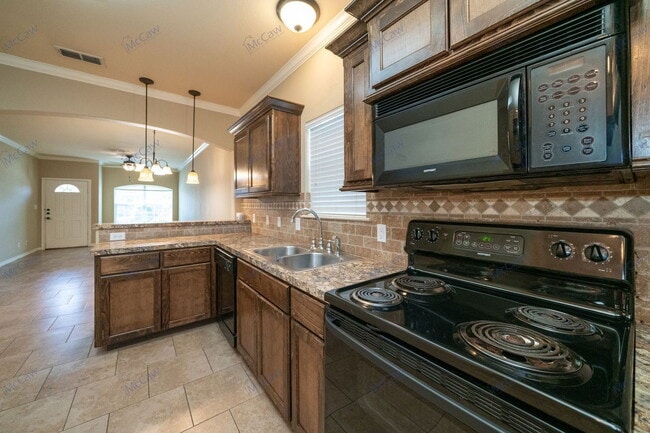 Building Photo - 1612 Stanley Drive