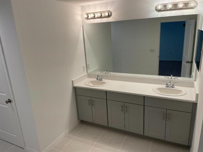 Building Photo - 5214 Tuscany Ln