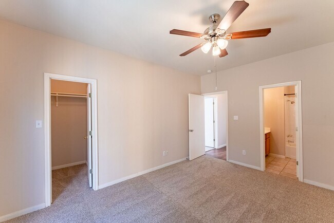 Building Photo - Charming 3/2 Home in Westchester Park!!!