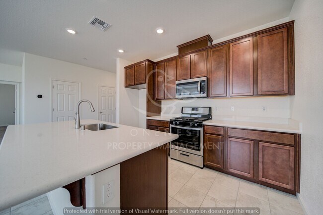 Building Photo - Gorgeous 3 Bedroom, 2 Bath Home In Twelve Bridges