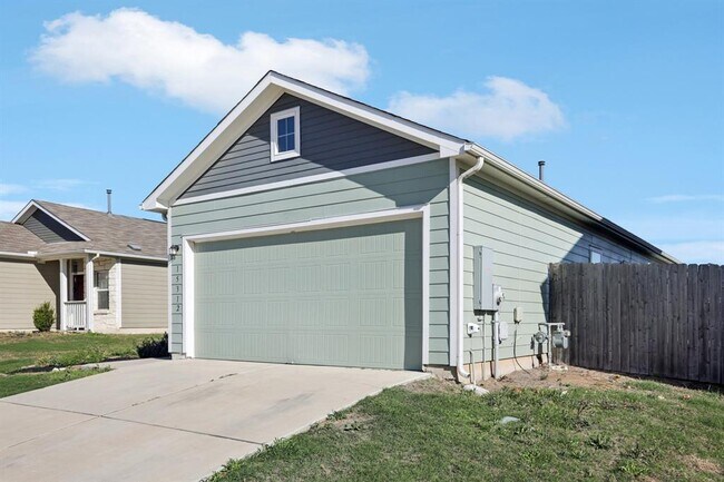 Building Photo - 15312 Sweet Mimosa Dr