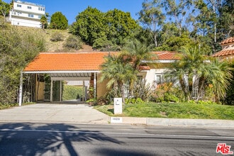 Building Photo - 1628 Benedict Canyon Drive