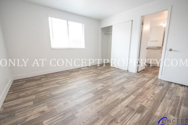 Building Photo - Newly Remodeled 5-Bedroom Home | 2-Car Gar...