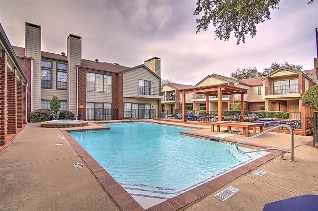 Building Photo - 5100 Verde Valley Ln
