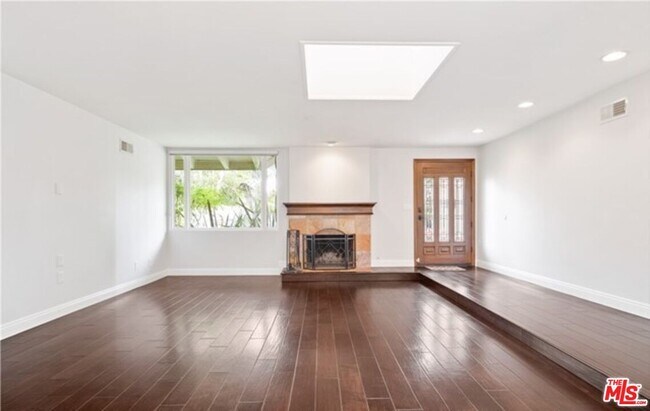 Building Photo - 1097 Finrod Ct