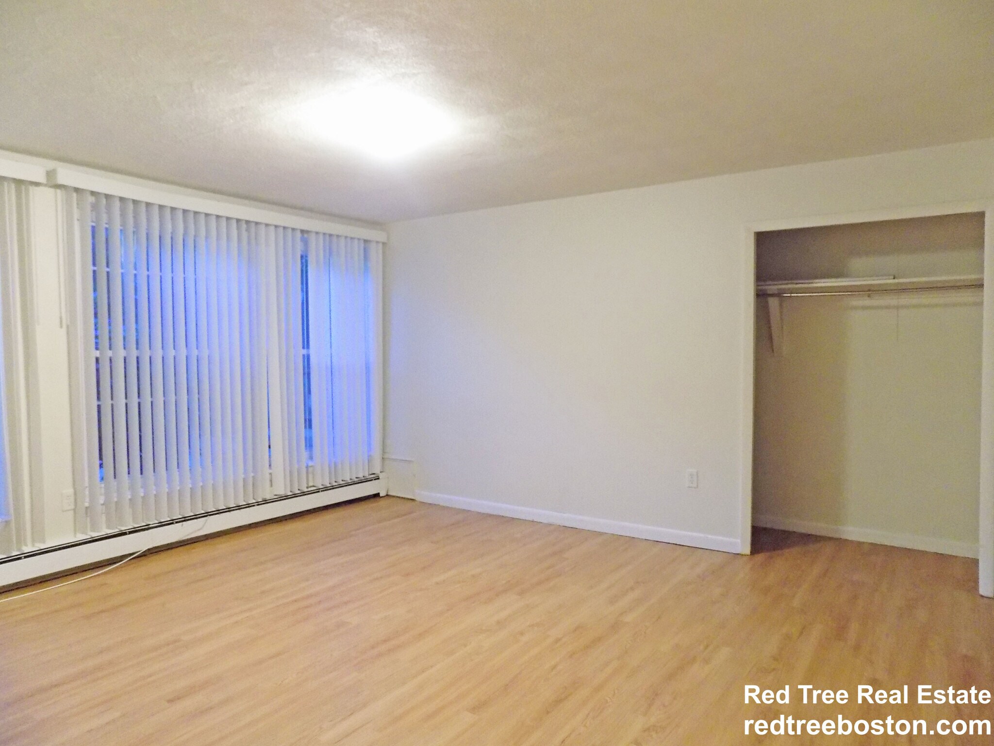 Building Photo - 2045 Commonwealth Ave