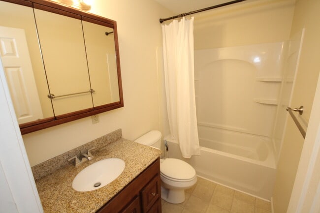 Building Photo - Beautiful Updated little rancher with nice yard!