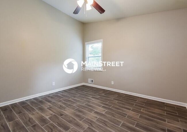 Building Photo - 3 Bedroom Pet-Friendly Home in decatur, GA...