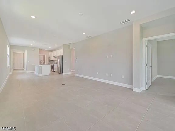 Building Photo - 42218 Edgewater Dr