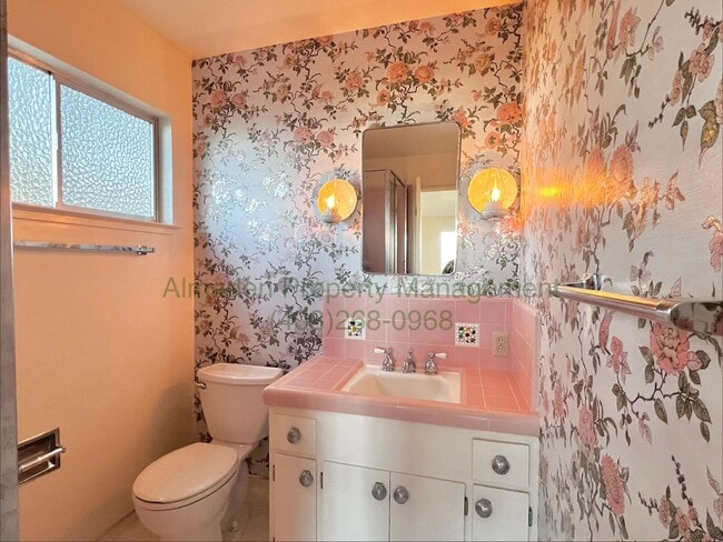 Building Photo - Spacious Los Gatos Home, Tranquil Views. A/C & Award Winning Schools!