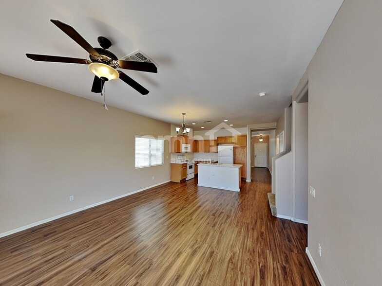 Building Photo - 17321 W Tara Ln
