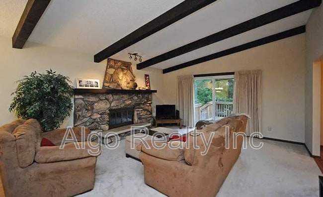 Building Photo - 7268 Sunnyslope Dr
