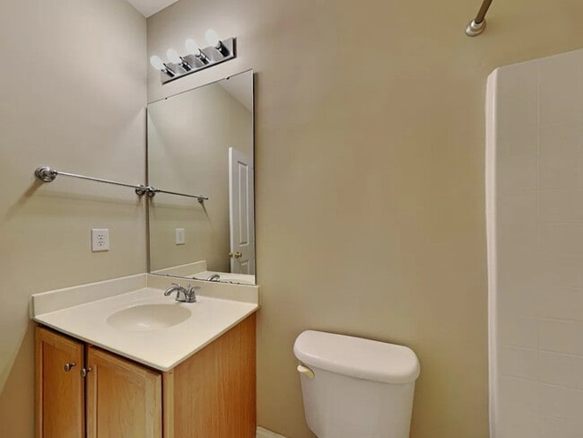 Building Photo - 8240 Townley Rd