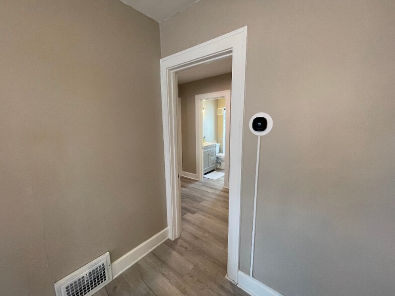 Building Photo - 3331 Grantwood Dr