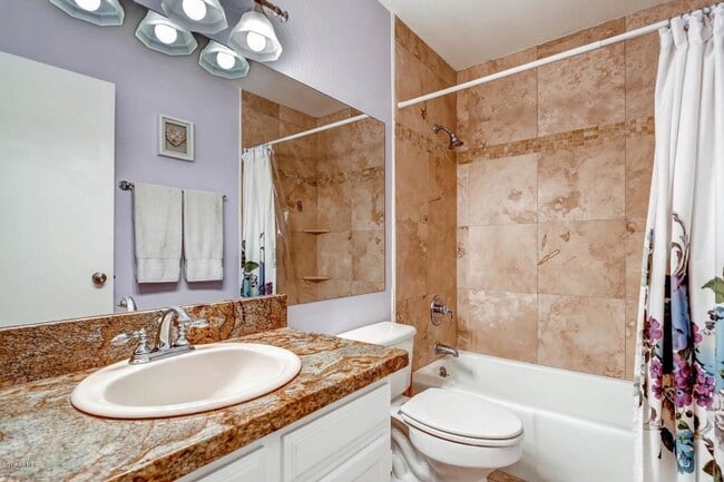 Building Photo - Scottsdale condo!