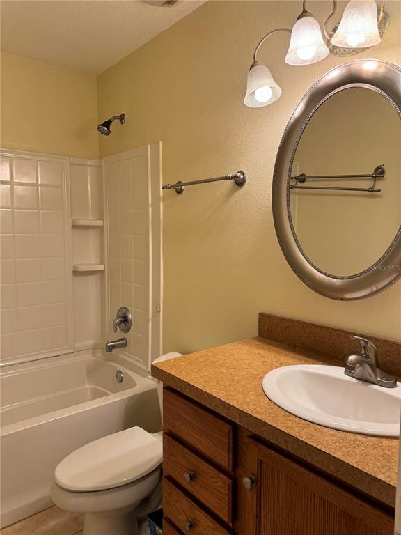 Building Photo - 3063 St Clair Ave