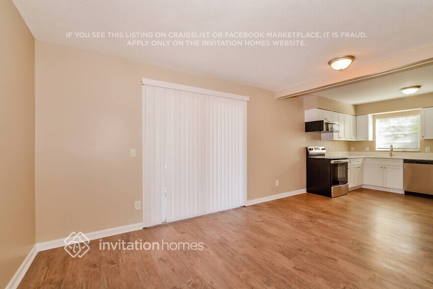 Building Photo - 990 Vincent Dr