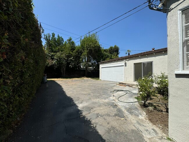 Building Photo - 1731 S San Gabriel Blvd