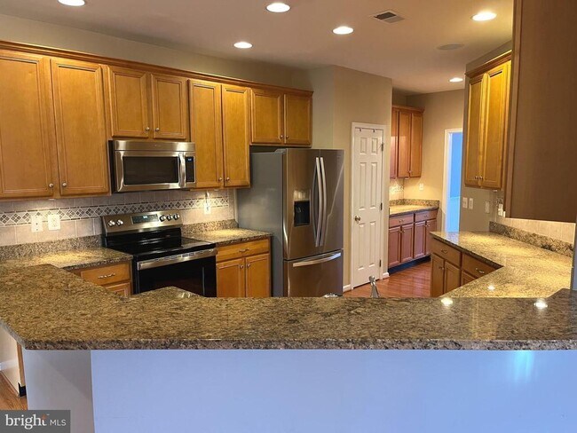 Building Photo - 209 Misty Pond Terrace