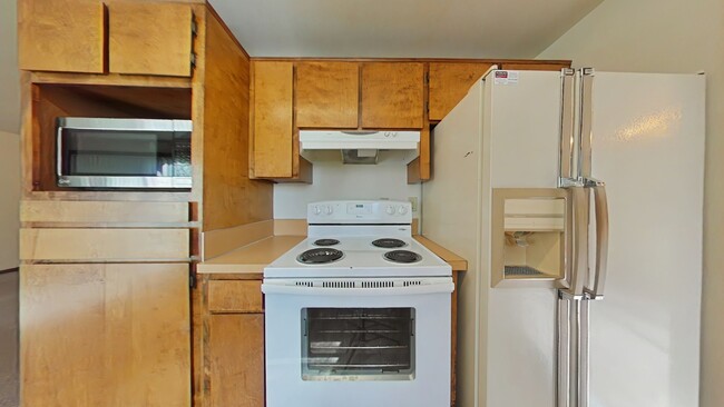 Building Photo - SPRING SPECIAL ~ $1150 OFF FIRST MONTH RENT