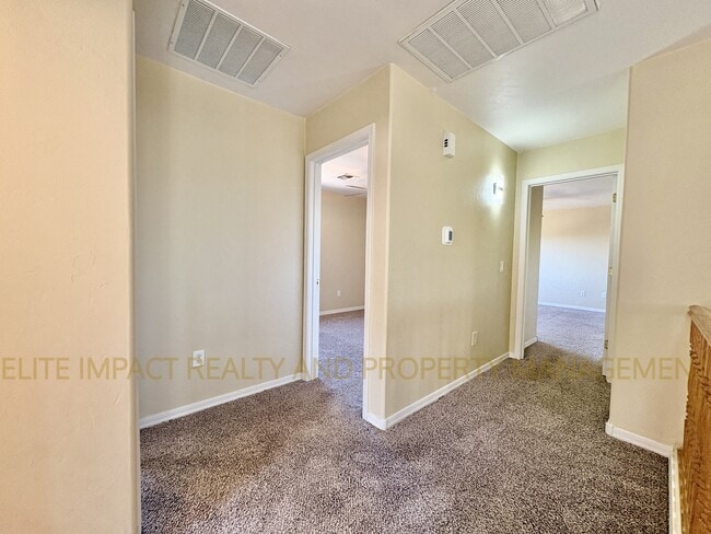 Building Photo - 14160 South Avenida Zumba