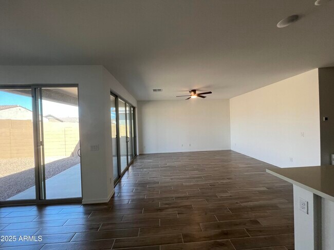 Building Photo - 7700 W Saddlehorn Rd