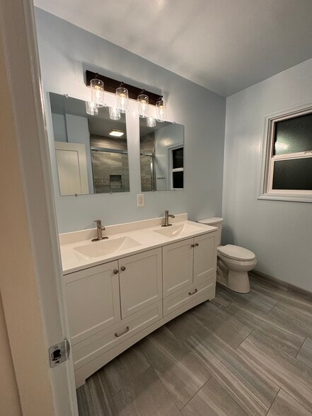 Building Photo - 20 Burchell Ave