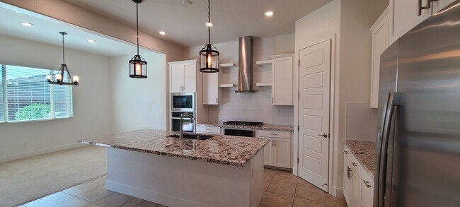 Building Photo - Next Gen Home with main house and guess unit in Spring lake Area