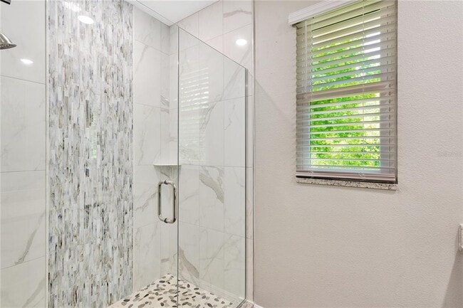 Building Photo - 1604 Rowland Dr