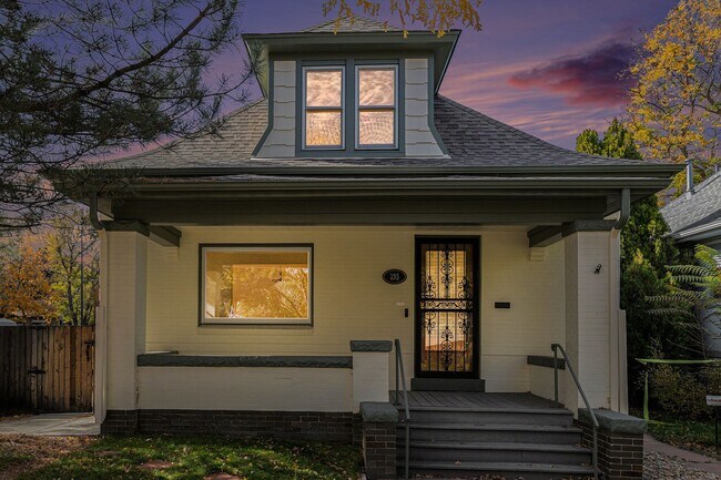 Primary Photo - Beautifully Remodeled Home in Cherry Creek