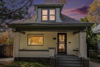 Building Photo - Beautifully Remodeled Home in Cherry Creek