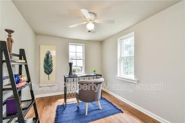 Building Photo - 2217 NW 25th St