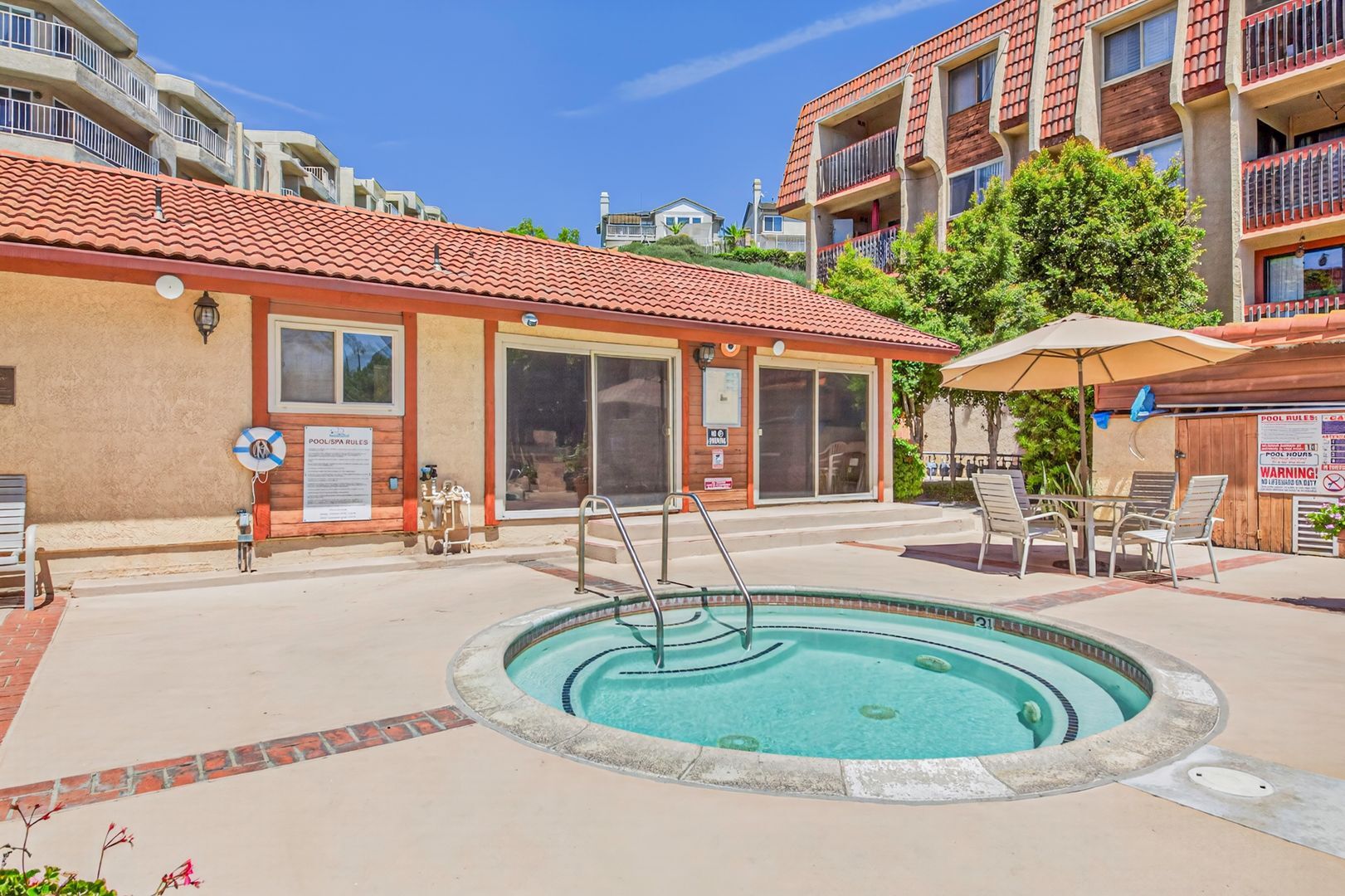 Building Photo - 2001 E 21st St