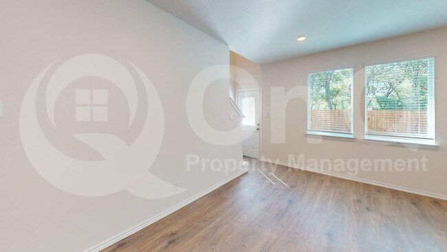 Building Photo - 315 Clematis St