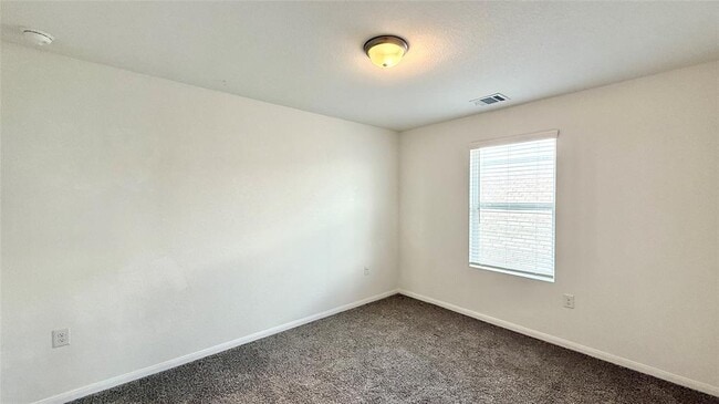 Building Photo - 156 Zion Dr