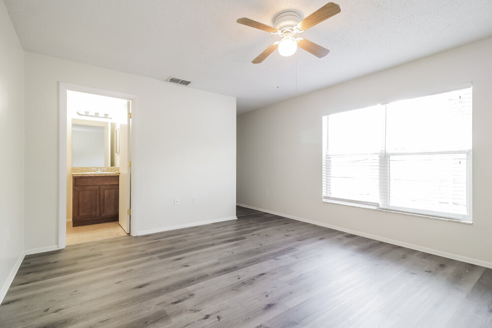 Building Photo - 3137 Holland Dr