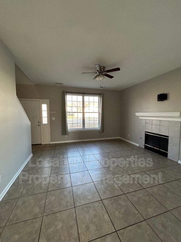 Building Photo - 2709 Harrison Pl