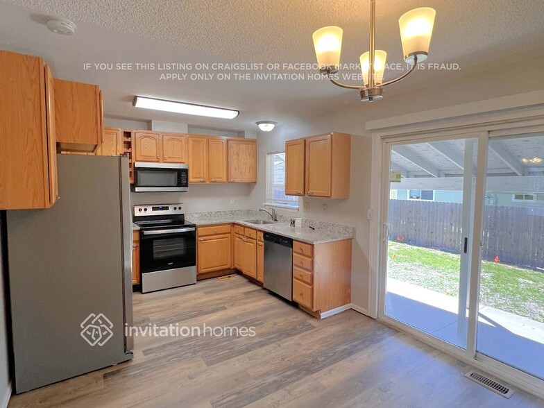 Building Photo - 16522 E Princeton Pl